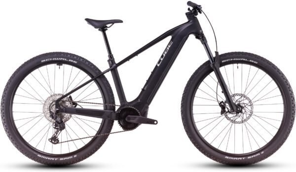 Cube Reaction Hybrid Race 800 black